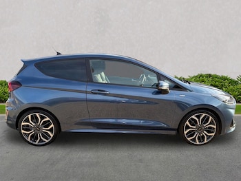 Used Ford Fiesta 2022 for sale - 76611632: Photo