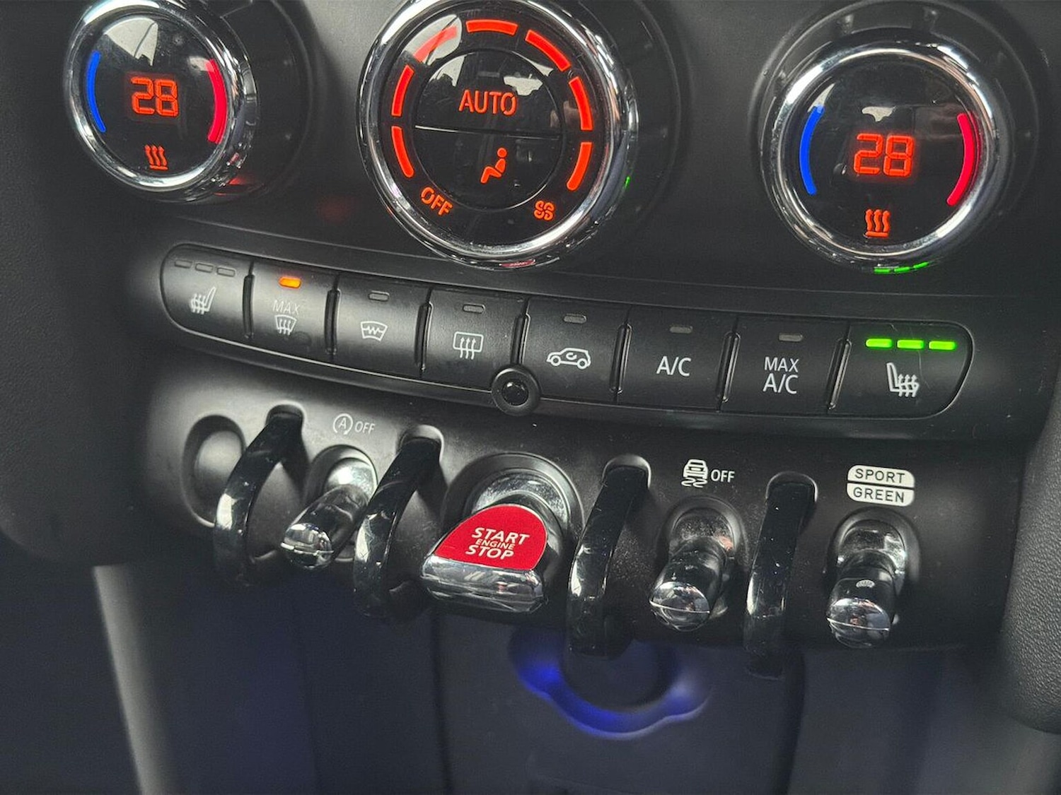 Used MINI Convertible 2019 for sale - 77813388: Photo 12