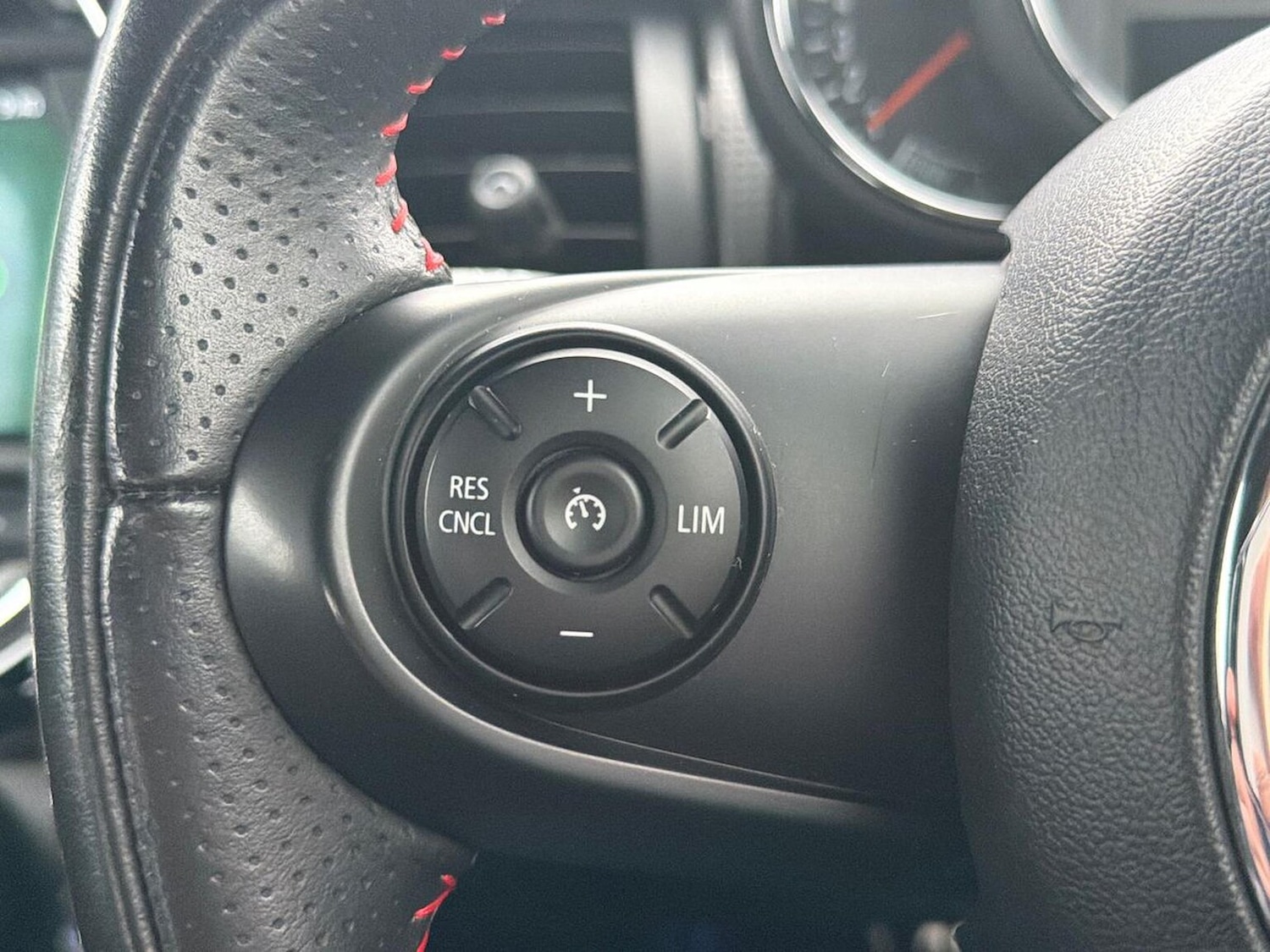 Used MINI Convertible 2019 for sale - 77813388: Photo 26