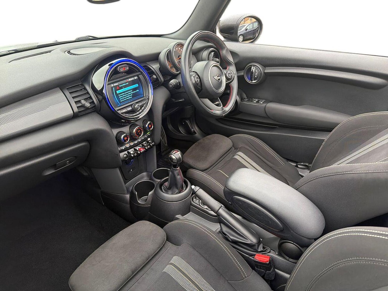 Used MINI Convertible 2019 for sale - 77813388: Photo 7