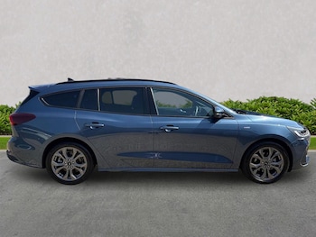 Used Ford Focus 2022 for sale - 78992549: Photo