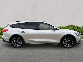 Used Ford Focus 2021 for sale - 78653621: Photo