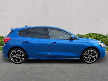 Used Ford Focus 2021 for sale - 75712930: Photo