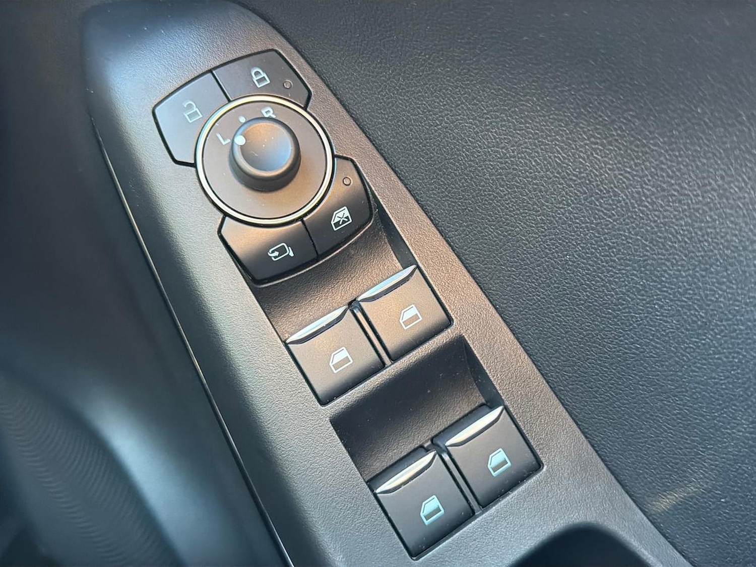 Used Ford Puma 2024 for sale - 78079396: Photo 21