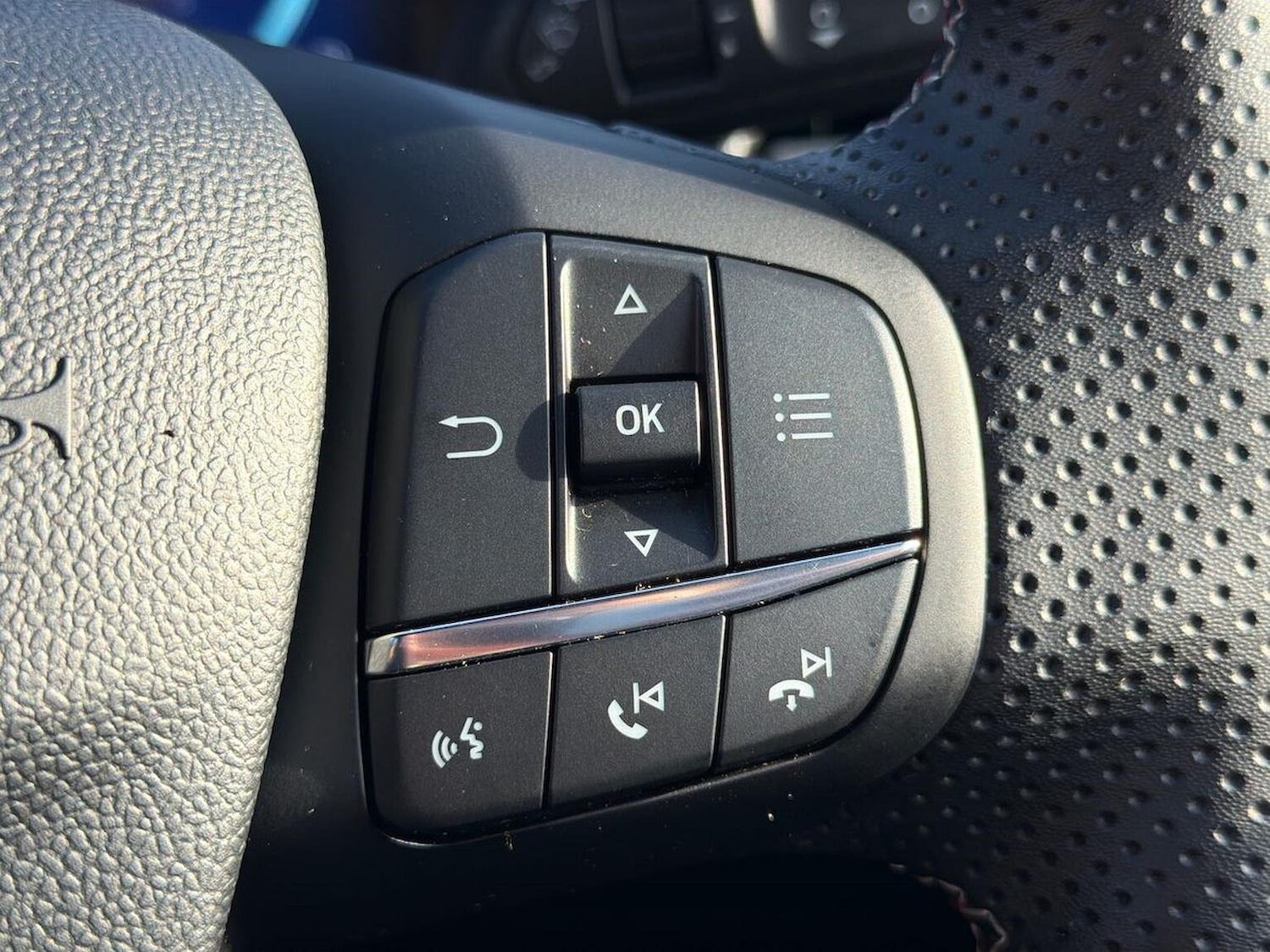 Used Ford Puma 2024 for sale - 78079396: Photo 27