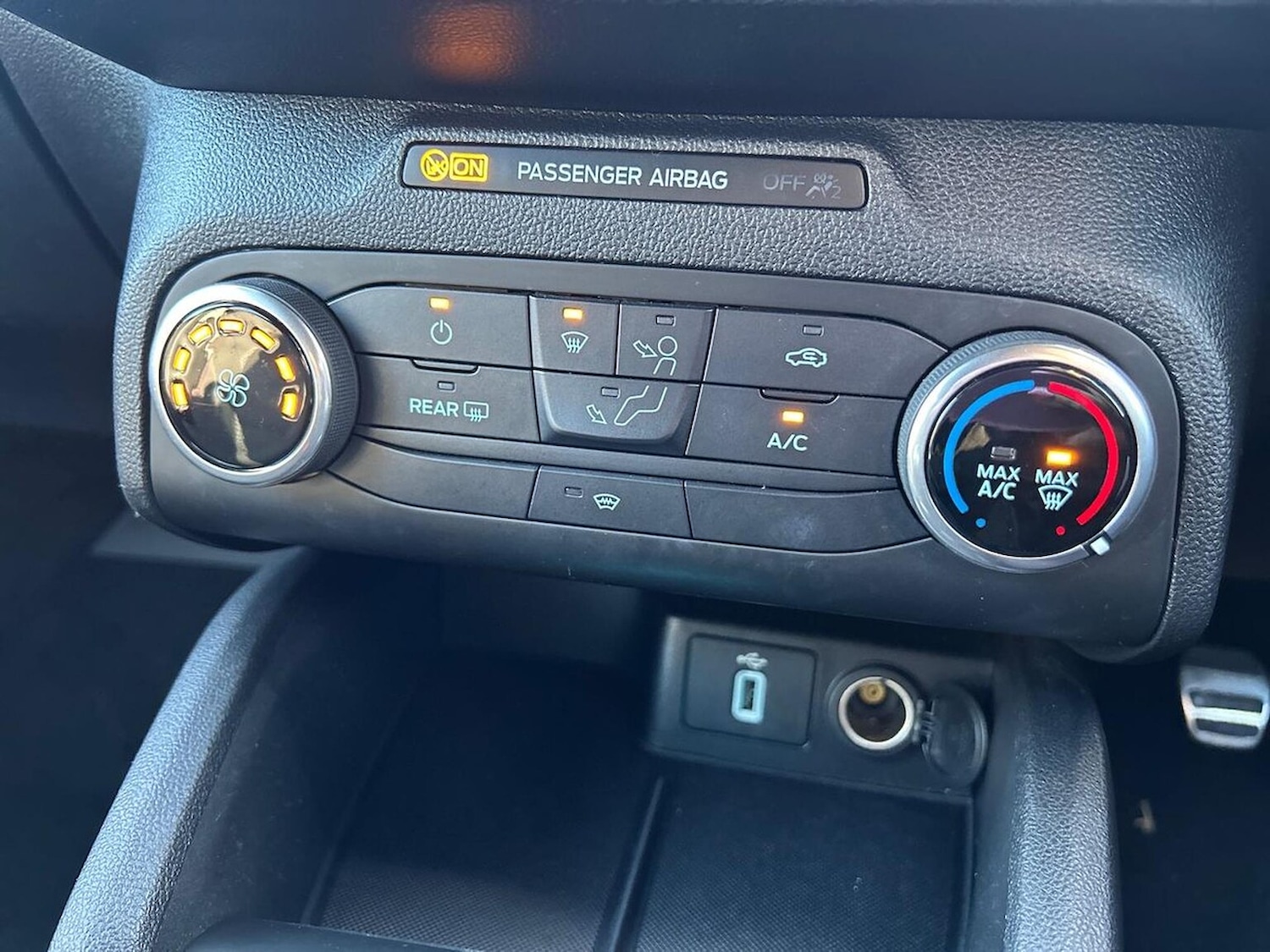 Used Ford Focus 2020 for sale - 76707560: Photo 12