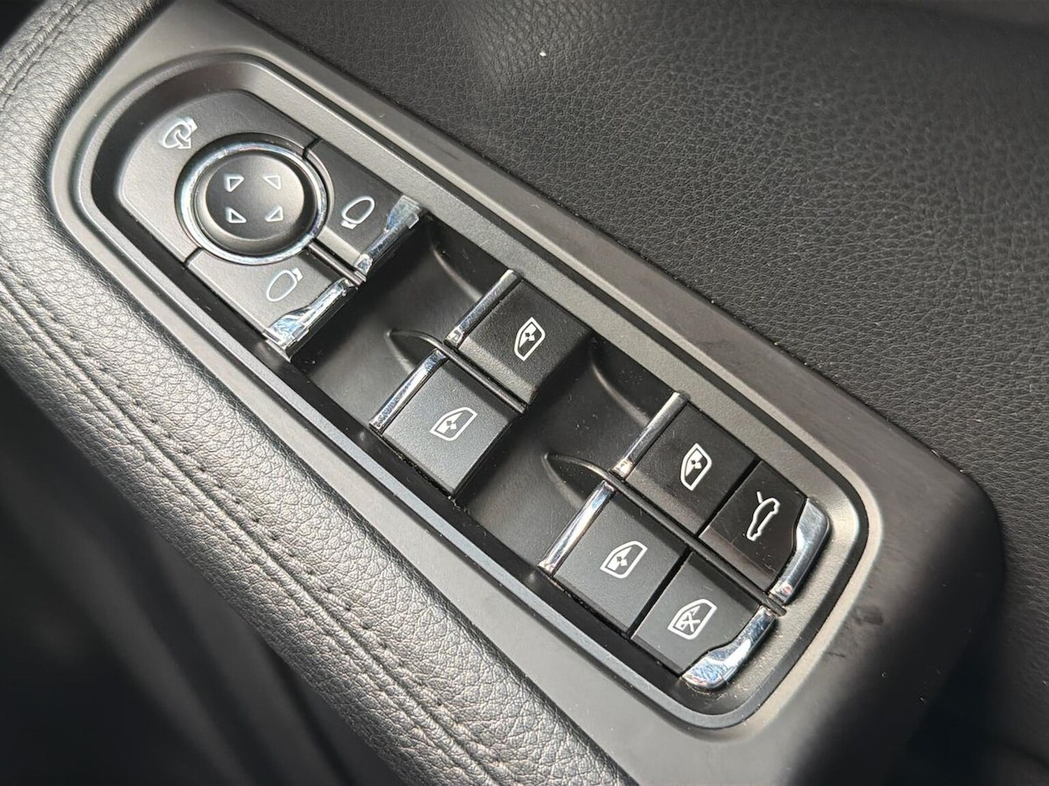 Used Porsche Macan 2018 for sale - 76430756: Photo 21