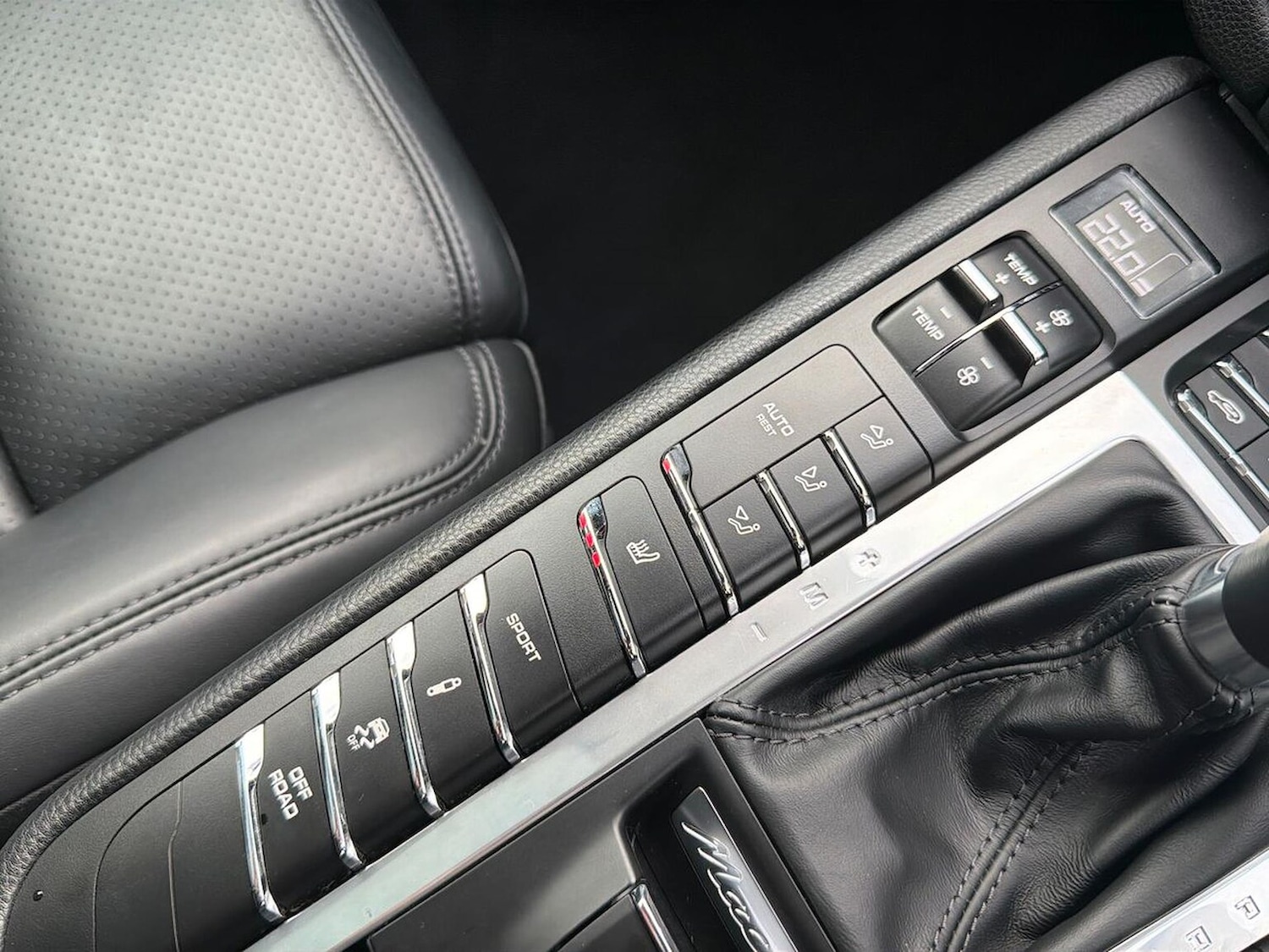 Used Porsche Macan 2018 for sale - 76430756: Photo 36