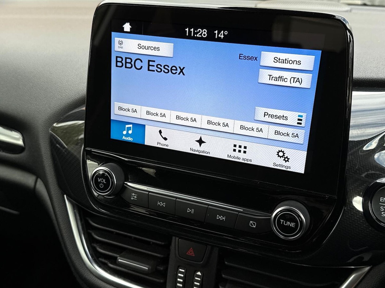 Used Ford Fiesta 2017 for sale - 76383376: Photo 11