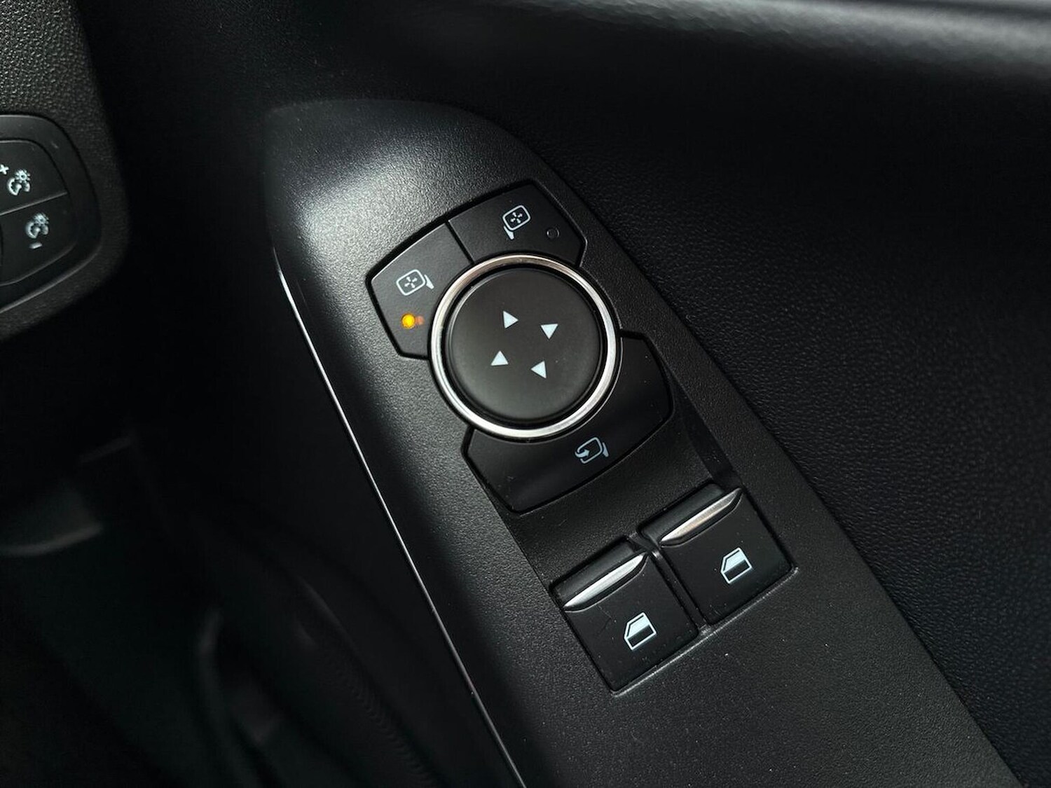 Used Ford Fiesta 2017 for sale - 76383376: Photo 21