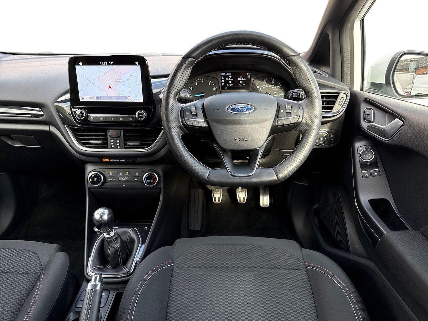 Used Ford Fiesta 2017 for sale - 76383376: Photo 9