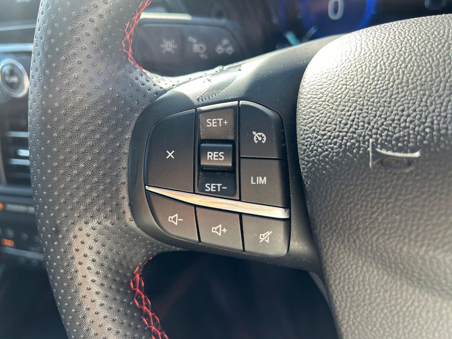 Used Ford Kuga 2023 for sale - 76011016: Photo 26
