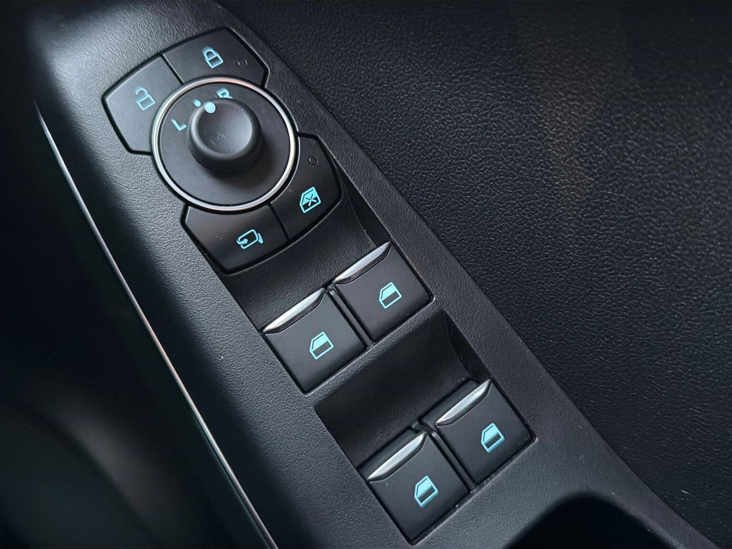 Used Ford Puma 2023 for sale - 76897141: Photo 21