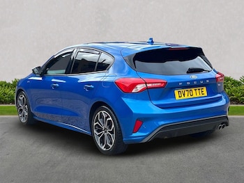 Used Ford Focus 2021 for sale - 76187196: Photo 2