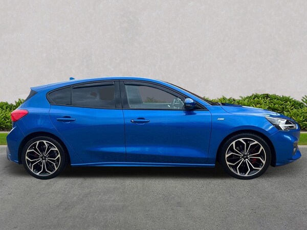 Used Ford Focus 2021 for sale - 76187196: Photo 3