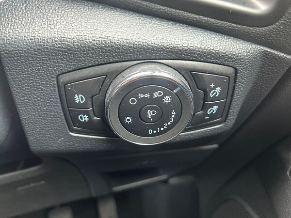 Used Ford Ecosport 2023 for sale - 76237007: Photo 32