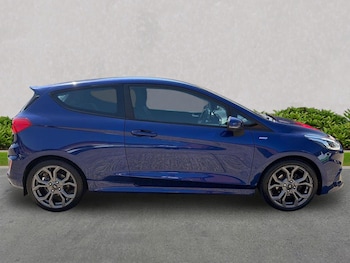 Used Ford Fiesta 2017 for sale - 78993792: Photo