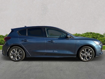 Used Ford Focus 2022 for sale - 76089134: Photo 3