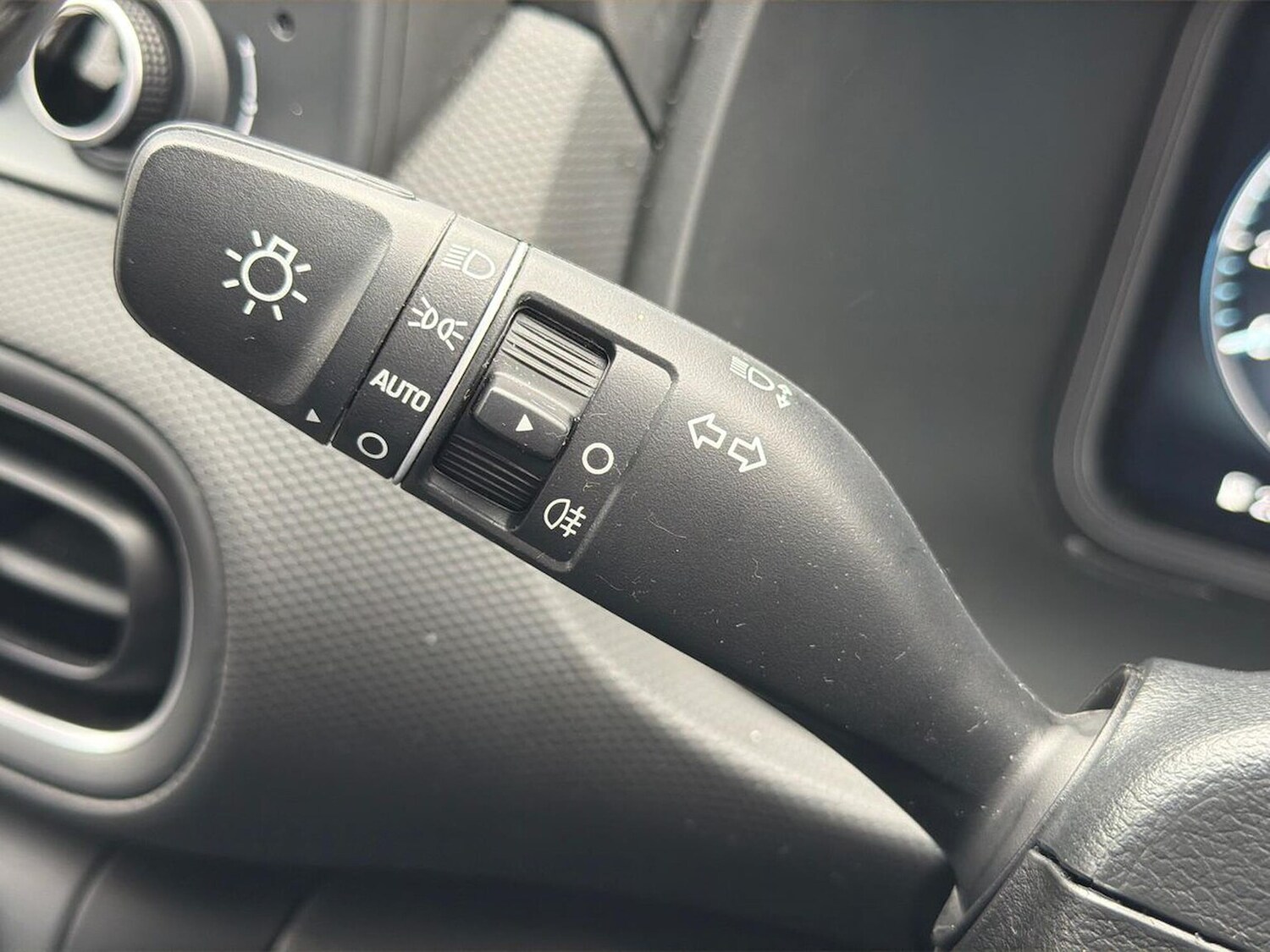 Used Hyundai KONA 2023 for sale - 76287236: Photo 28