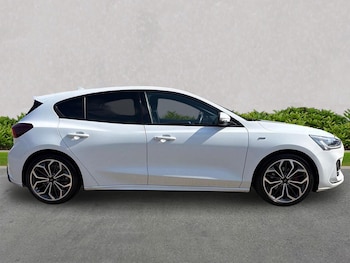 Used Ford Focus 2023 for sale - 78511810: Photo