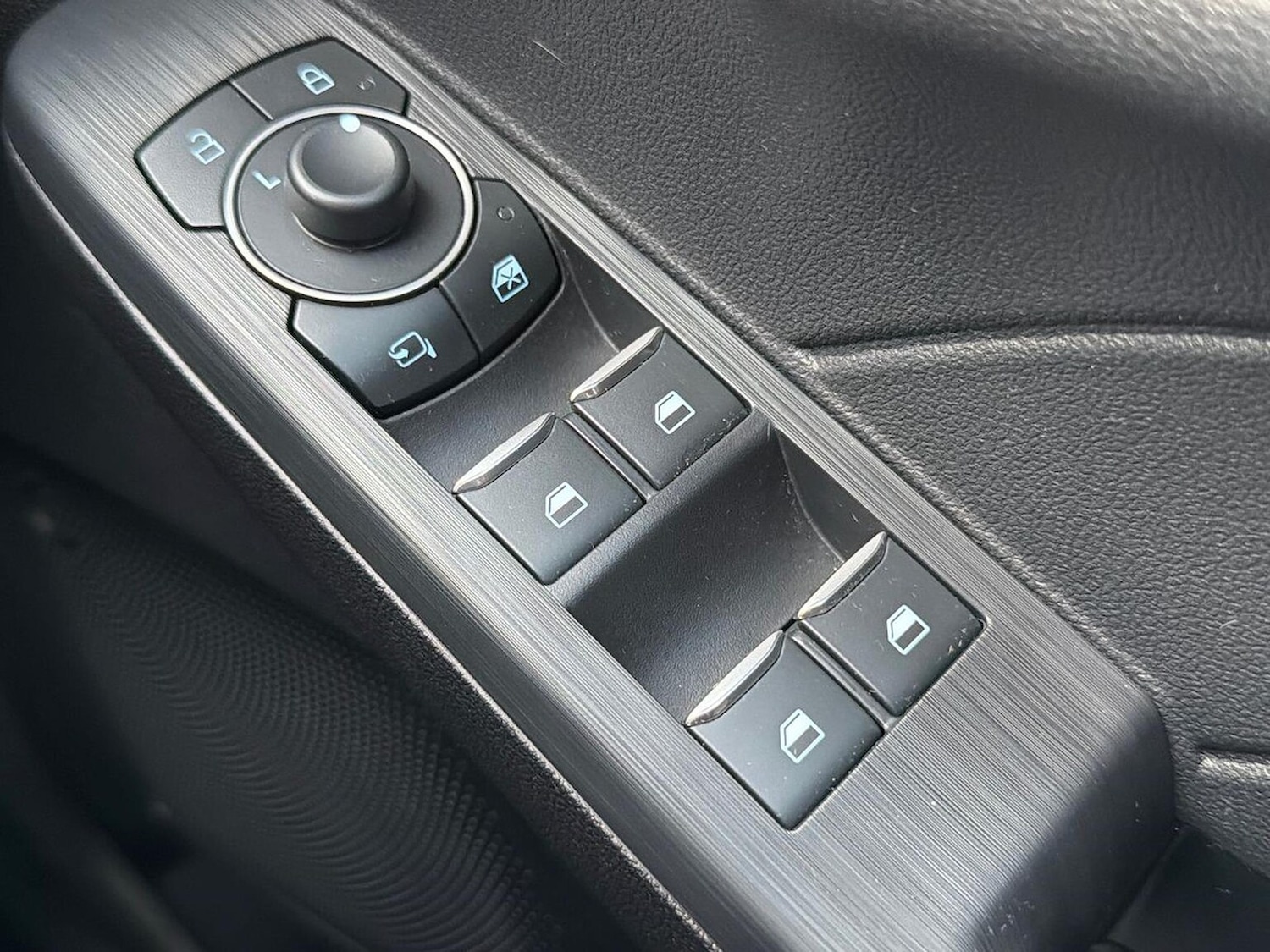 Used Ford Kuga 2023 for sale - 76570961: Photo 21