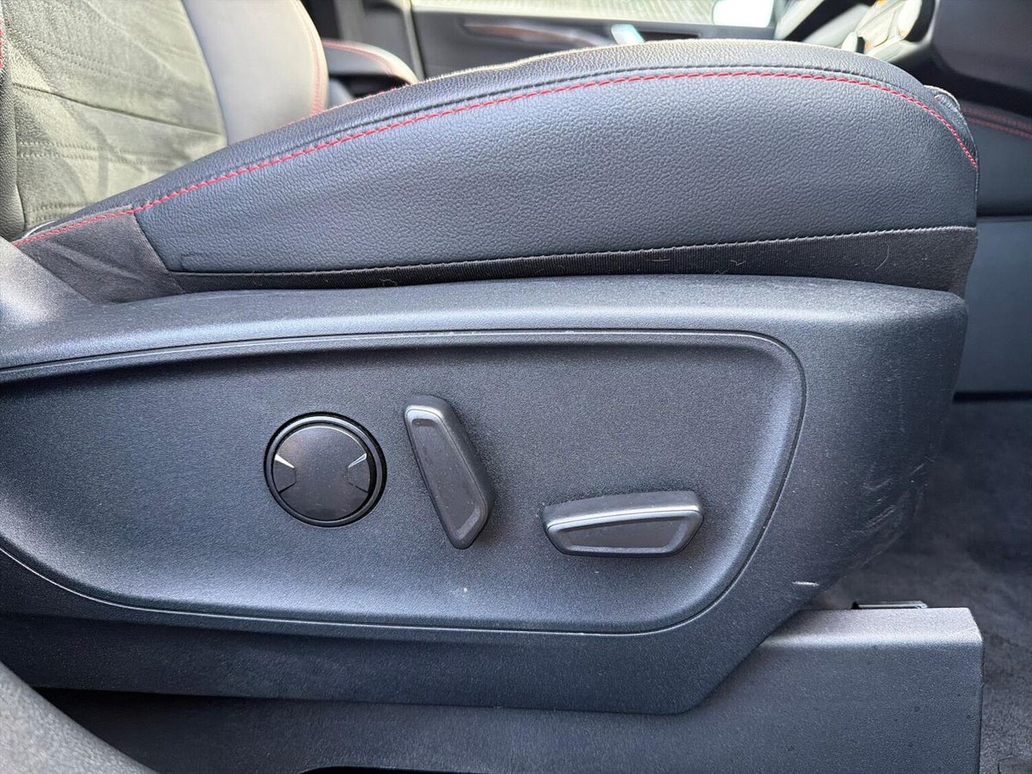 Used Ford Kuga 2023 for sale - 76570961: Photo 30