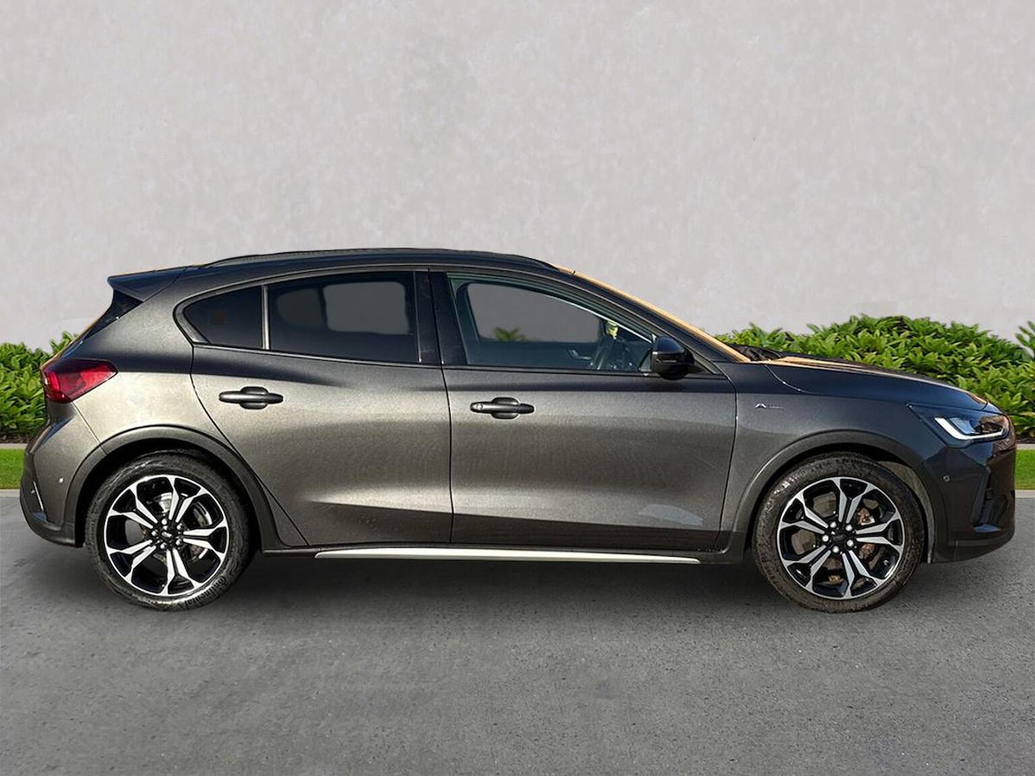 Used Ford Focus 2023 for sale - 76785172: Photo 3