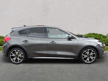 Used Ford Focus 2022 for sale - 75481838: Photo
