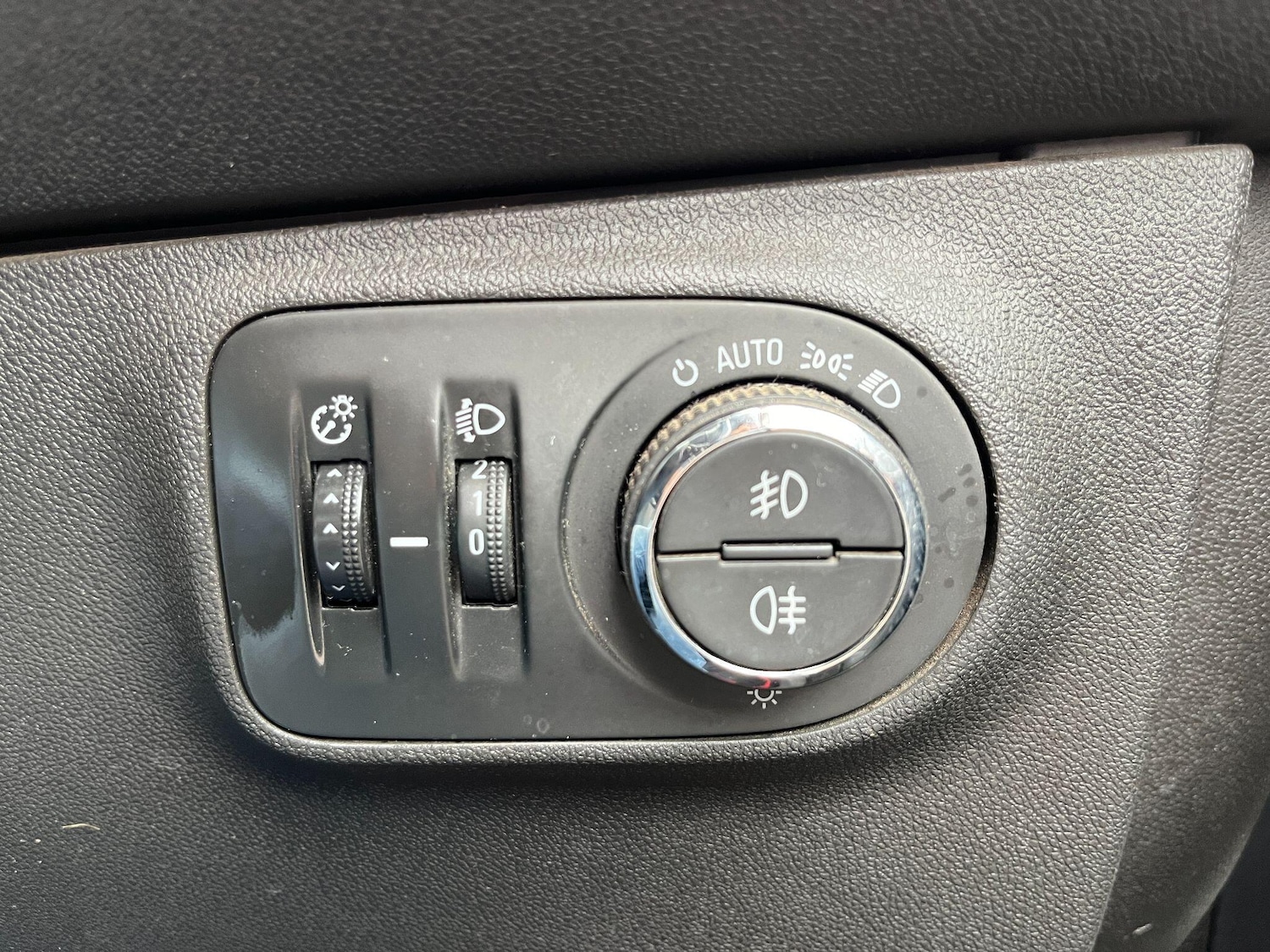 Vehicle 33
