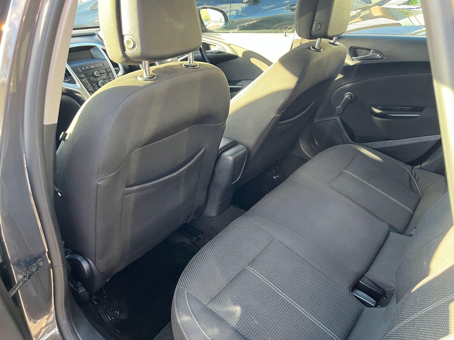 Used Vauxhall Astra 2015 for sale - 76440918: Photo 14