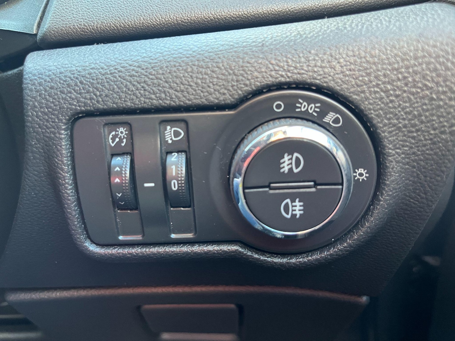 Used Vauxhall Astra 2015 for sale - 76440918: Photo 19