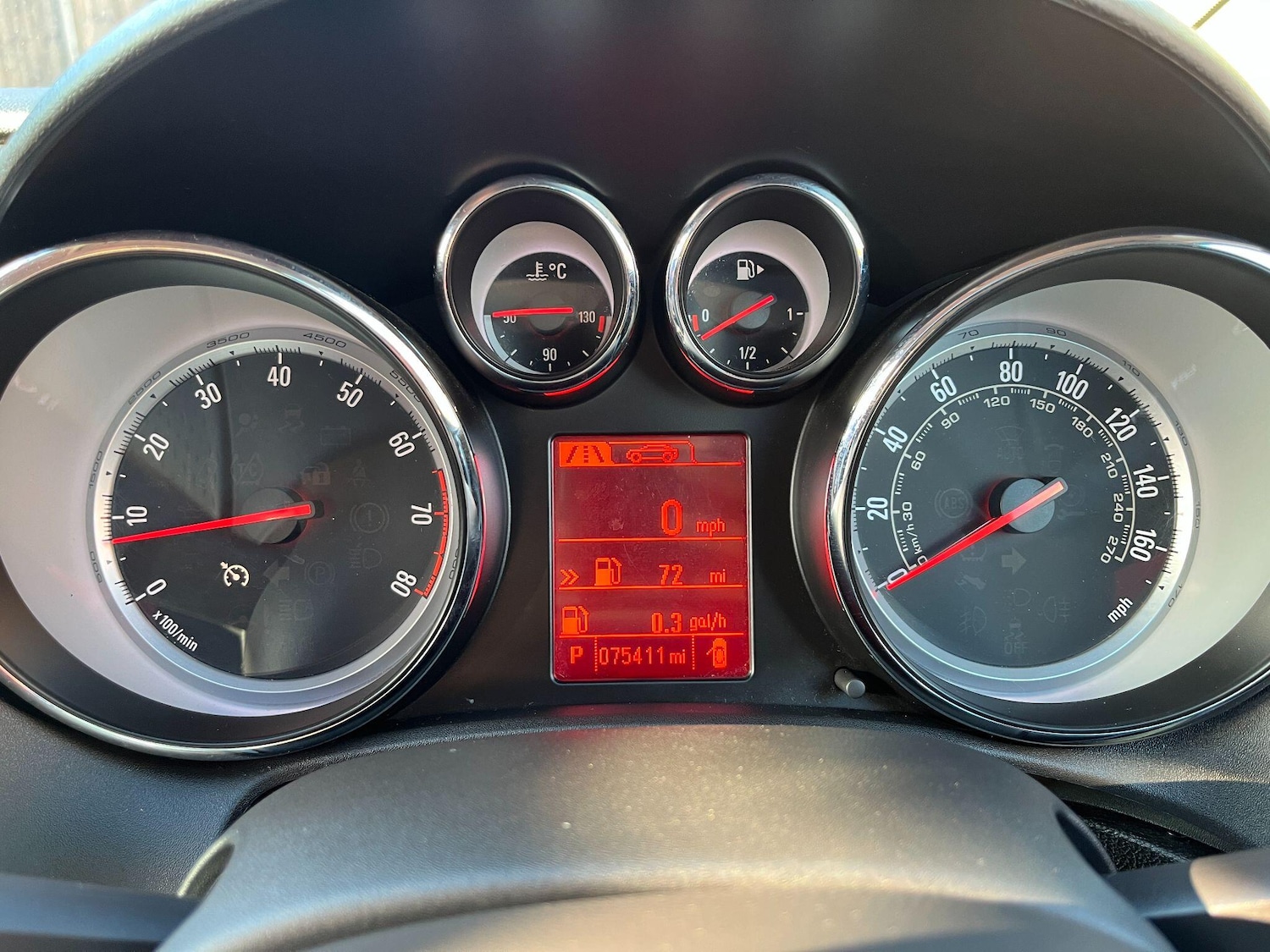 Used Vauxhall Astra 2015 for sale - 76440918: Photo 2