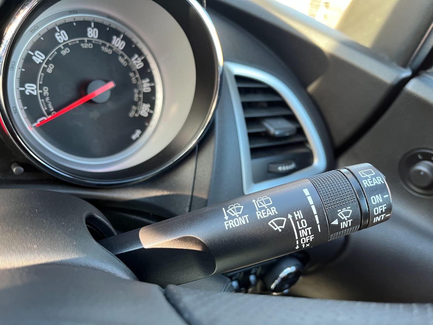 Used Vauxhall Astra 2015 for sale - 76440918: Photo 22