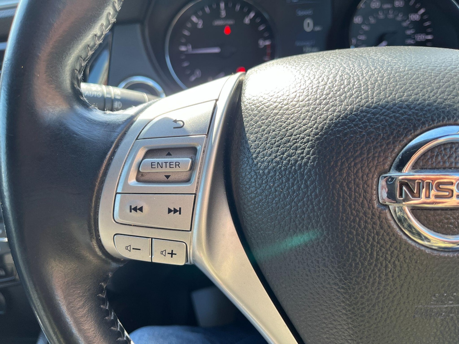 Used Nissan Qashqai for sale - 76701173: Photo 16