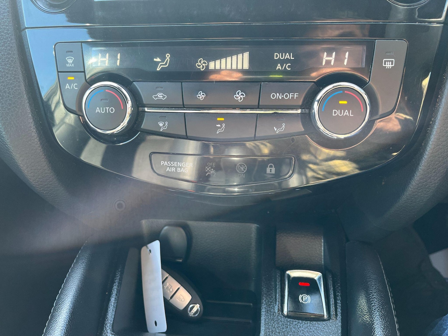 Used Nissan Qashqai for sale - 76701173: Photo 26