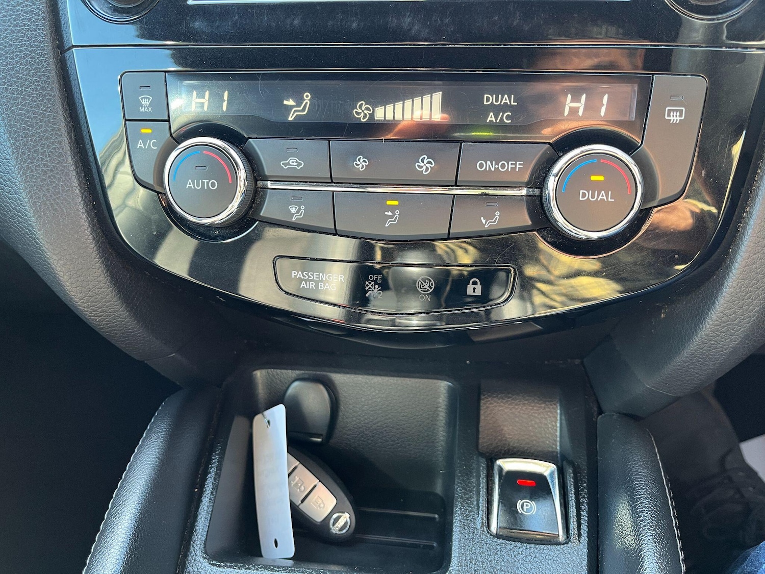 Used Nissan Qashqai for sale - 76701173: Photo 27