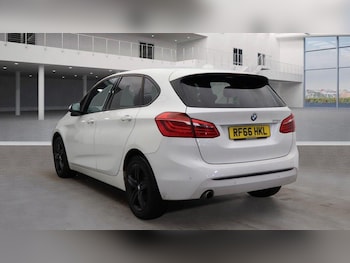 Used BMW 2 Series 2016 for sale - 76786666: Photo