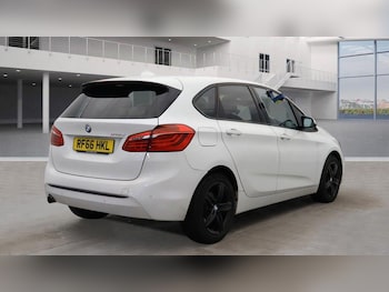 Used BMW 2 Series 2016 for sale - 76786666: Photo