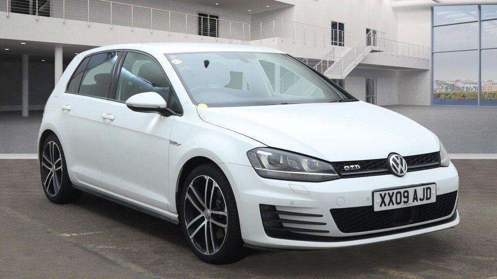 Used Volkswagen Golf 2016 for sale - 76786847: Photo 1