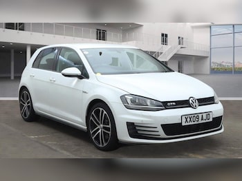 2016 (16) - 2.0 TDI GTD 5dr