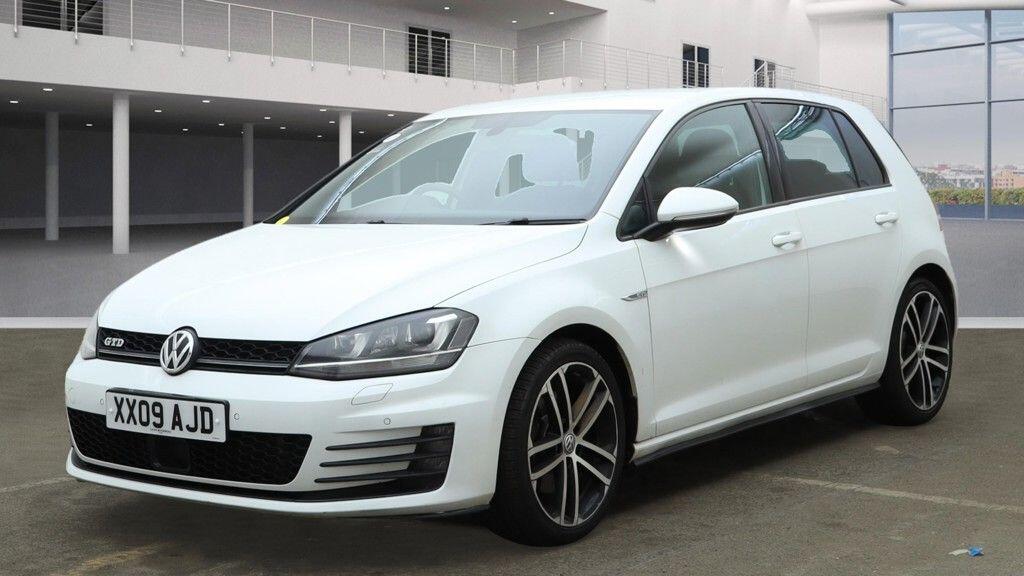 Used Volkswagen Golf 2016 for sale - 76786847: Photo 2