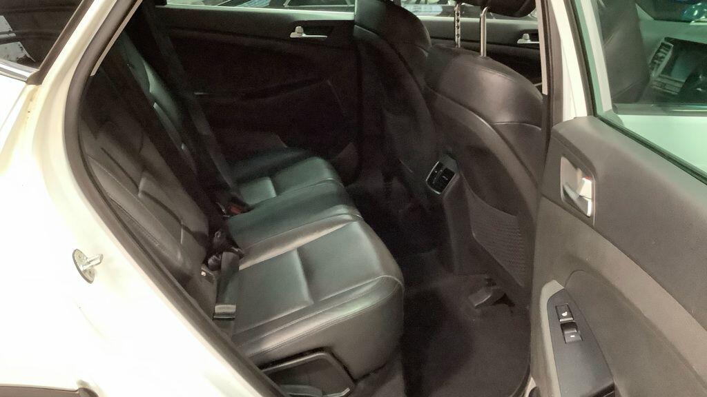 Used Hyundai TUCSON 2017 for sale - 76772177: Photo 9