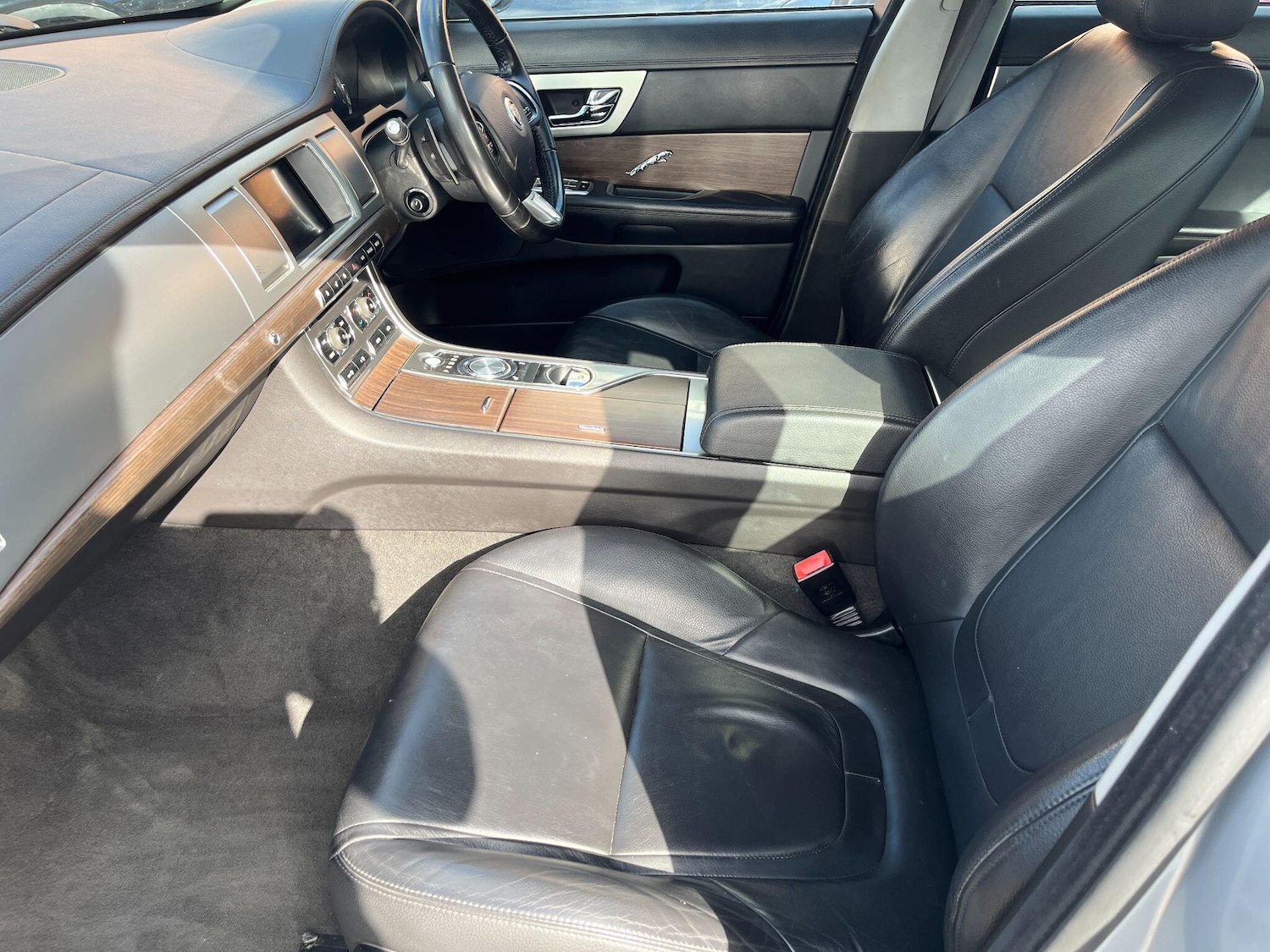 Used Jaguar XF 2013 for sale - 76988344: Photo 14