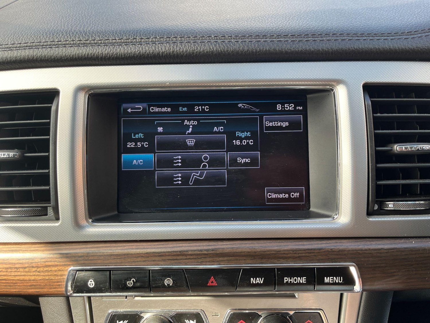 Used Jaguar XF 2013 for sale - 76988344: Photo 22