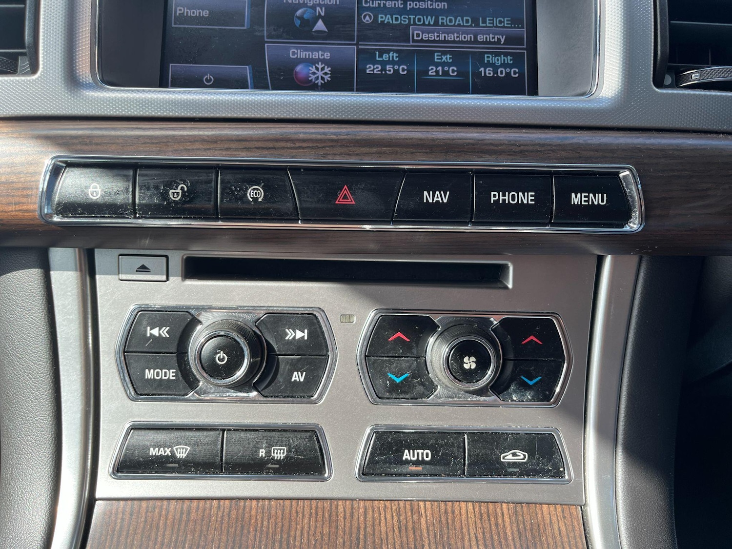 Used Jaguar XF 2013 for sale - 76988344: Photo 23