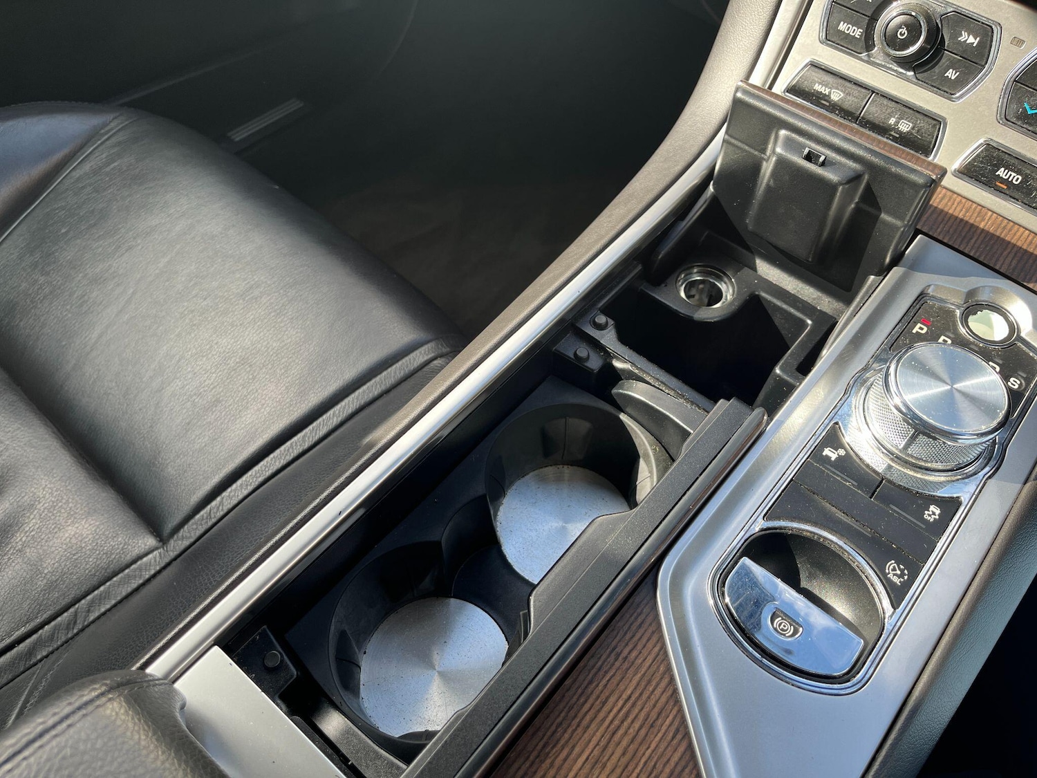 Used Jaguar XF 2013 for sale - 76988344: Photo 26