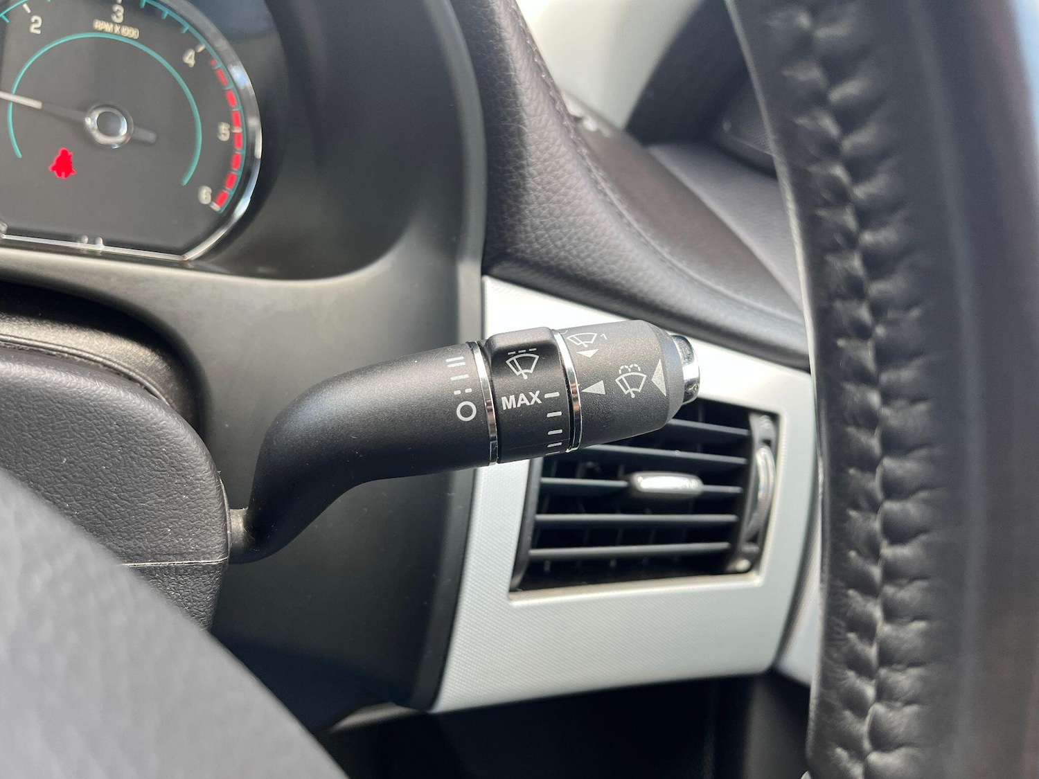 Used Jaguar XF 2013 for sale - 76988344: Photo 31