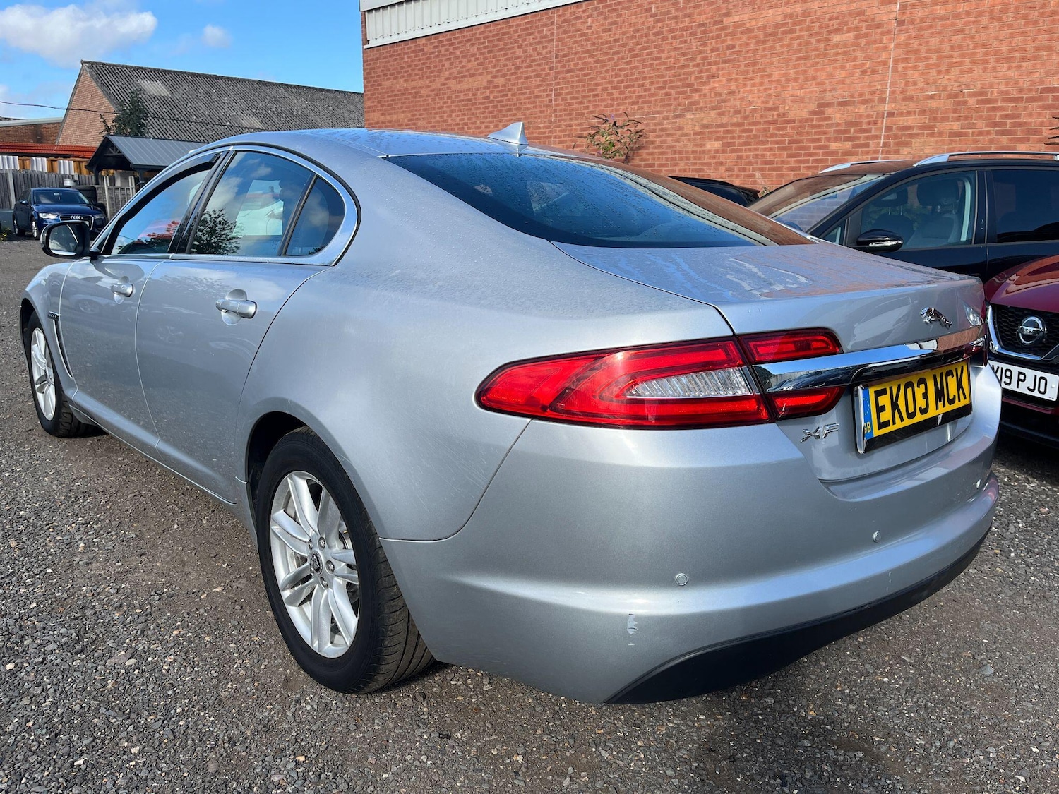 Used Jaguar XF 2013 for sale - 76988344: Photo 4