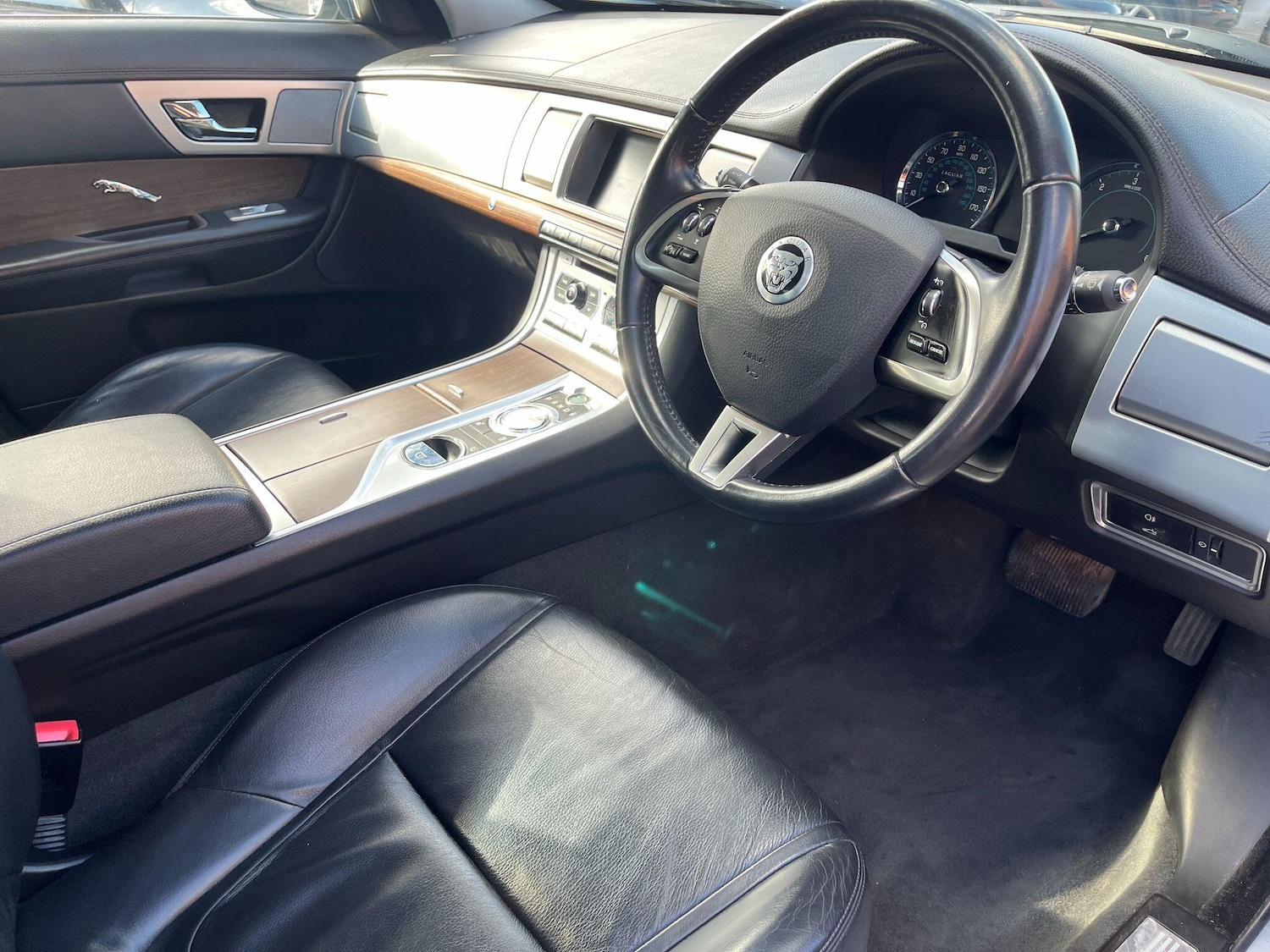 Used Jaguar XF 2013 for sale - 76988344: Photo 7