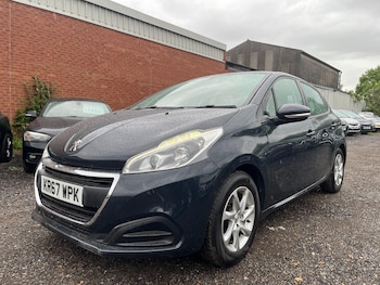 Used Peugeot 208 2017 for sale - 79076109: Photo